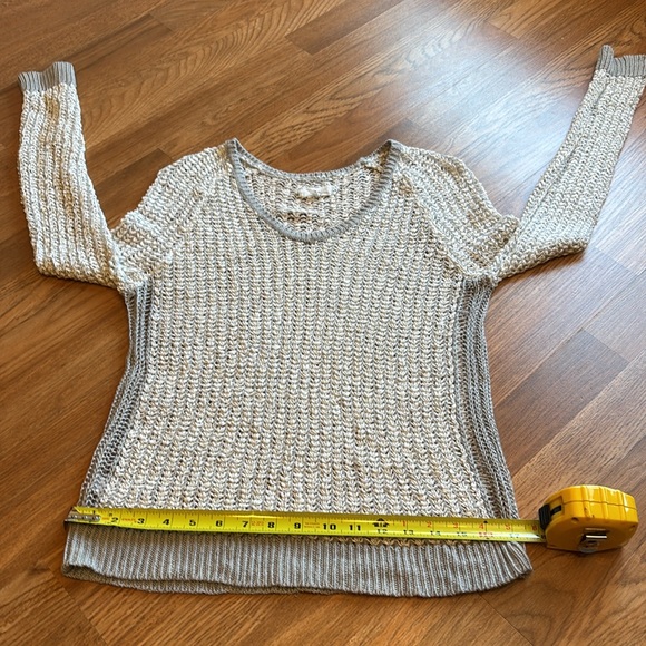 Lou & Grey long sleeve crochet cream with gray trim sweater. Size S. - Picture 14 of 17